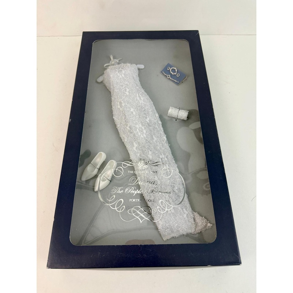 1990s Franklin Mint Princess Diana White Lace Gown 16" Doll Outfit Boxed